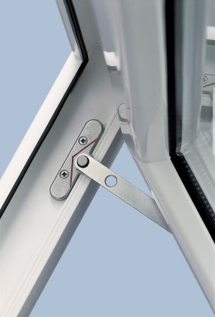 Hamulec w klamce okna PVC